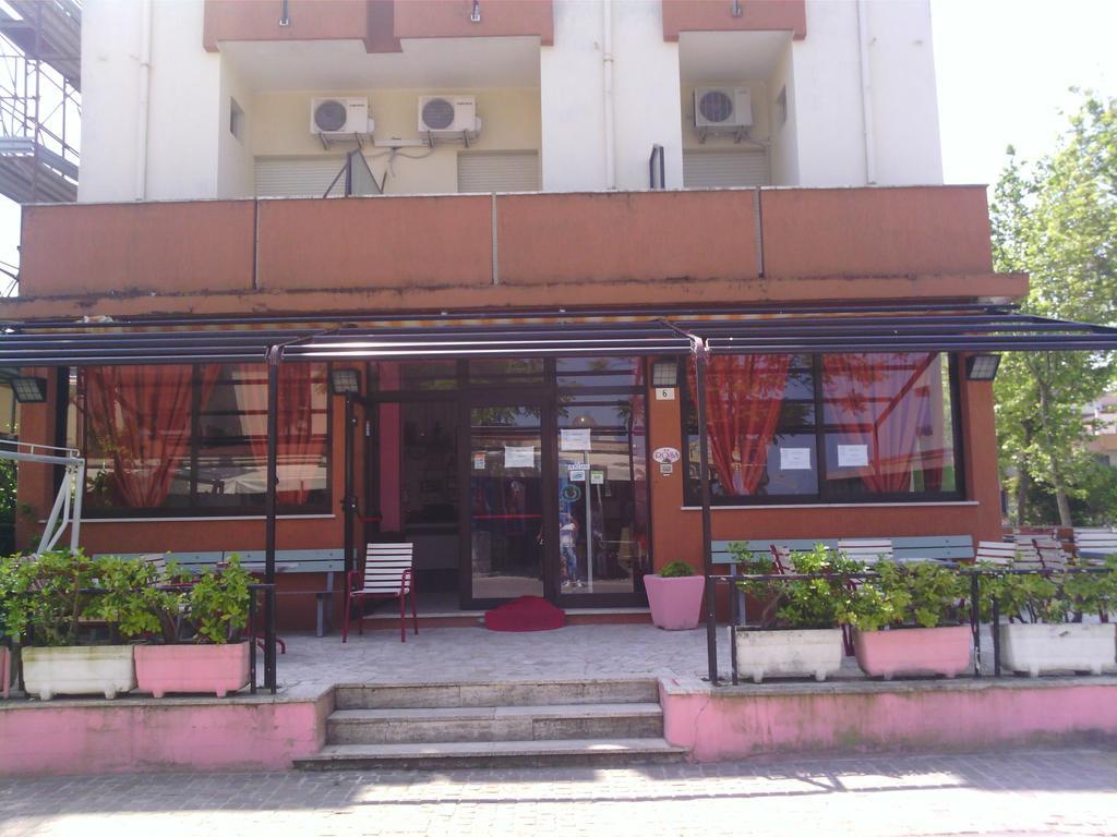 Hotel Rosa Ріміні Екстер'єр фото